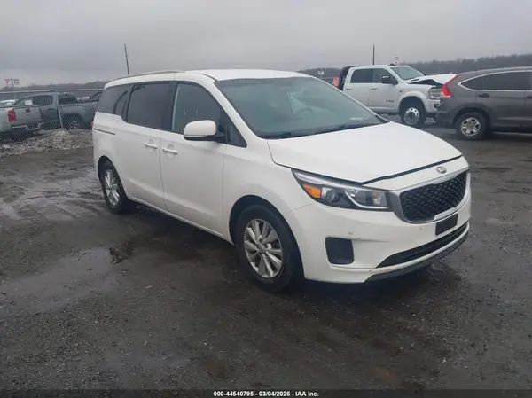 KNDMB5C17H6307249 2017 KIA SEDONA - Image 1