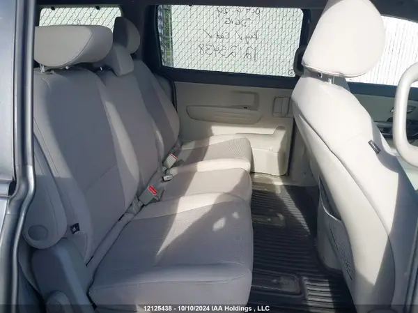 KNDMB5C17H6311639 2017 KIA SEDONA - Image 8