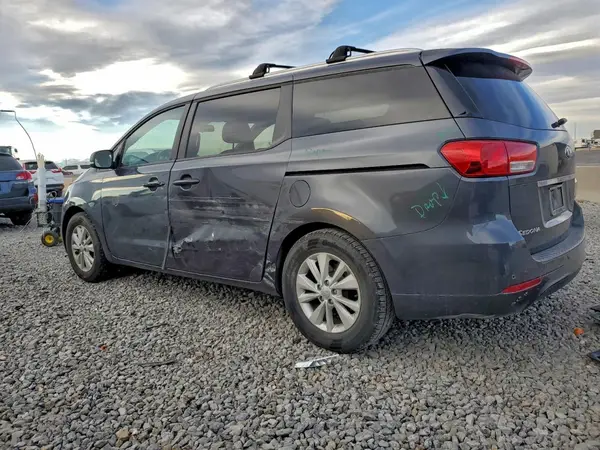 KNDMB5C17H6315979 2017 KIA SEDONA - Image 2