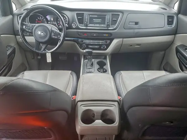KNDMB5C17H6319899 2017 KIA SEDONA - Image 8