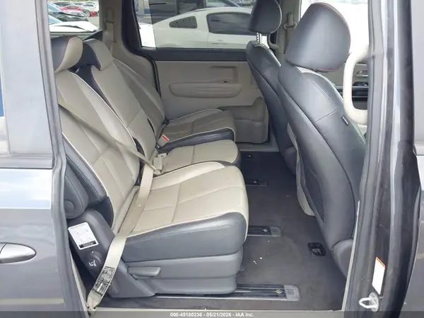 KNDMB5C17H6322740 2017 KIA SEDONA - Image 8