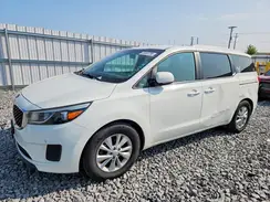 KNDMB5C17H6328778 2017 KIA SEDONA