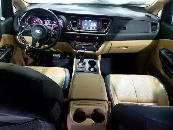 KNDMB5C17H6332281 2017 KIA SEDONA - Image 8