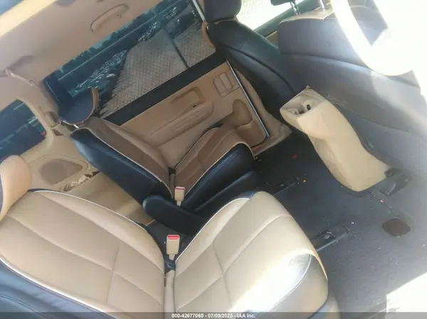 KNDMB5C17H6332877 2017 KIA SEDONA - Image 8