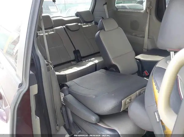 KNDMB5C17H6339523 2017 KIA SEDONA - Image 8