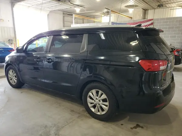 KNDMB5C17H6339991 2017 KIA SEDONA - Image 2