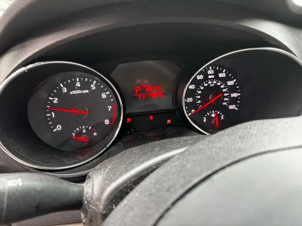 KNDMB5C17J6384564 2018 KIA SEDONA - Image 8