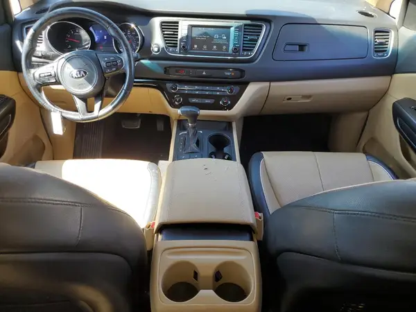 KNDMB5C17J6386623 2018 KIA SEDONA - Image 8