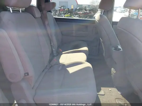 KNDMB5C17J6393278 2018 KIA SEDONA - Image 8