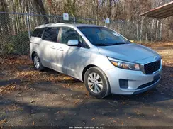 KNDMB5C17J6400584 2018 KIA SEDONA