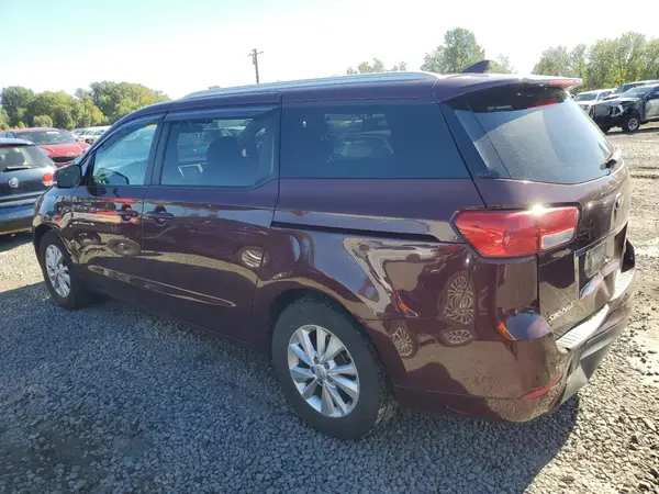 KNDMB5C17J6400620 2018 KIA SEDONA - Image 2
