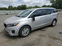 KNDMB5C17J6403033 2018 KIA SEDONA