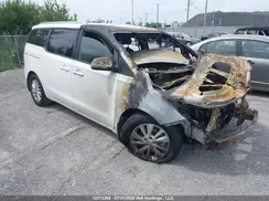 KNDMB5C17J6416977 2018 KIA SEDONA