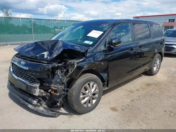 KNDMB5C17K6528356 2019 KIA SEDONA - Image 2