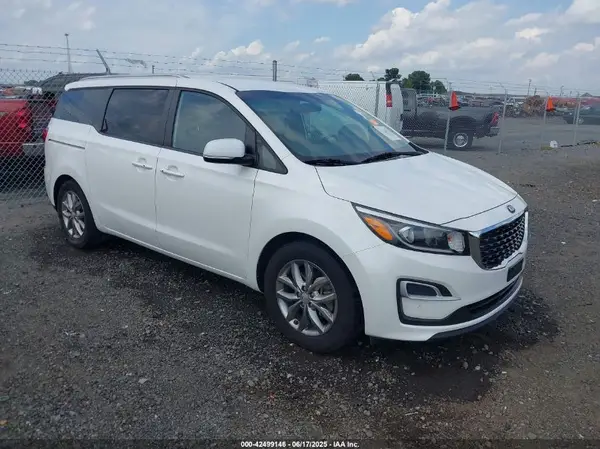 KNDMB5C17K6530172 2019 KIA SEDONA - Image 1