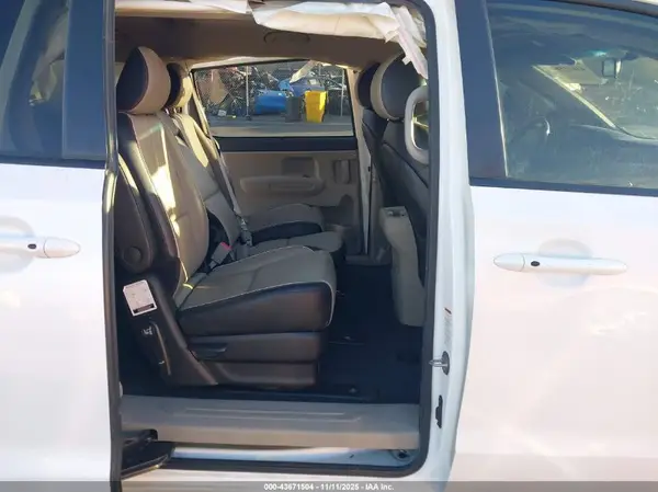 KNDMB5C17K6540331 2019 KIA SEDONA - Image 8