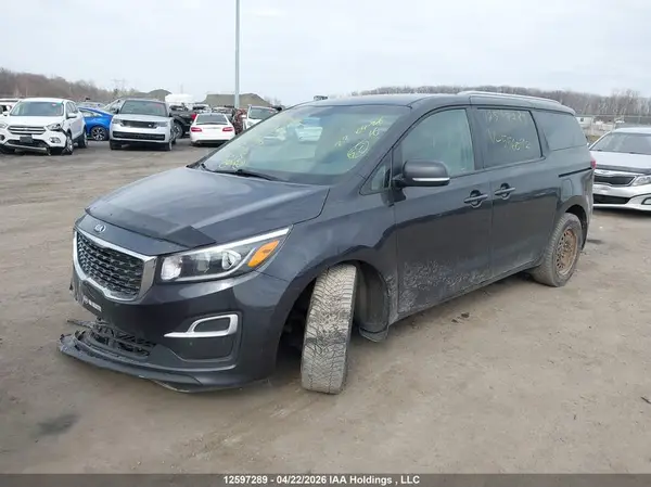 KNDMB5C17K6556092 2019 KIA SEDONA - Image 2
