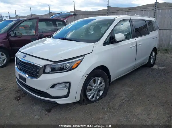 KNDMB5C17L6569796 2020 KIA SEDONA - Image 2