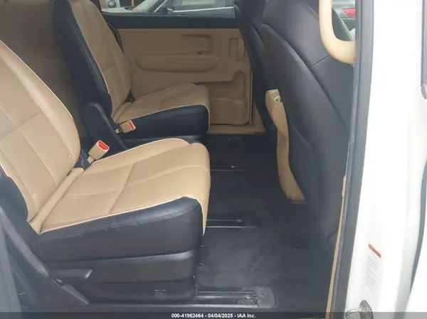 KNDMB5C17L6577445 2020 KIA SEDONA - Image 8