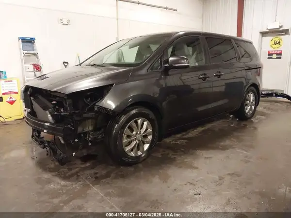 KNDMB5C17L6581477 2020 KIA SEDONA - Image 2