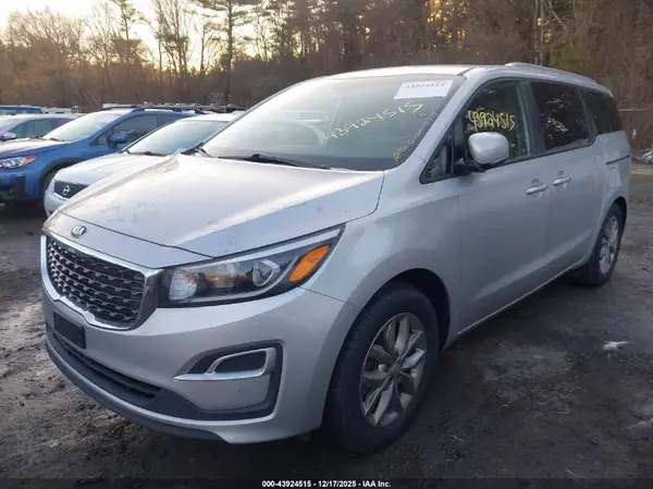KNDMB5C17M6671262 2021 KIA SEDONA - Image 2