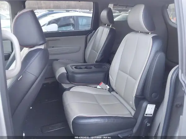 KNDMB5C17M6671262 2021 KIA SEDONA - Image 8