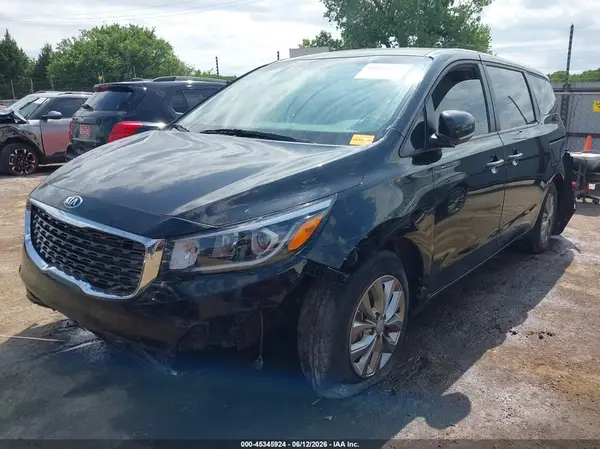 KNDMB5C17M6673724 2021 KIA SEDONA - Image 2