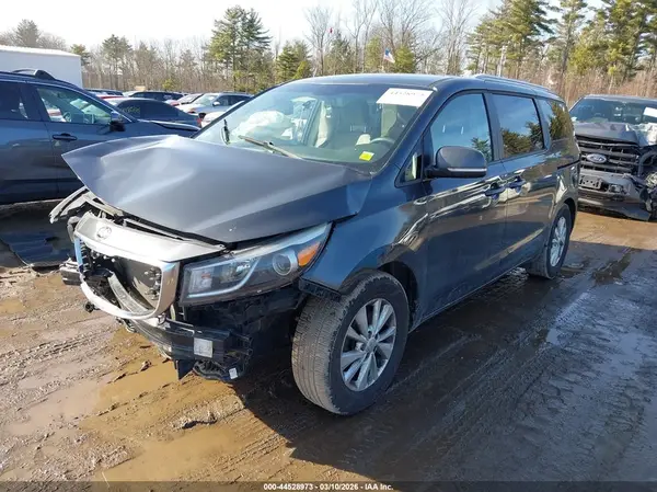 KNDMB5C18G6085089 2016 KIA SEDONA - Image 2
