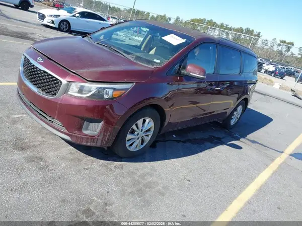 KNDMB5C18G6086064 2016 KIA SEDONA - Image 2