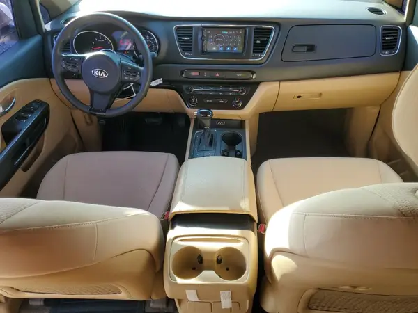 KNDMB5C18G6088445 2016 KIA SEDONA - Image 8