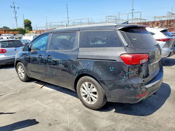 KNDMB5C18G6089238 2016 KIA SEDONA - Image 2
