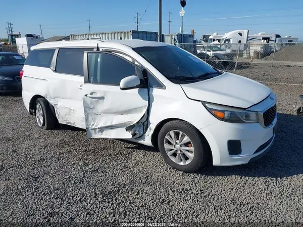 KNDMB5C18G6090003 2016 KIA SEDONA - Image 1