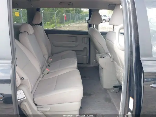 KNDMB5C18G6090891 2016 KIA SEDONA - Image 8