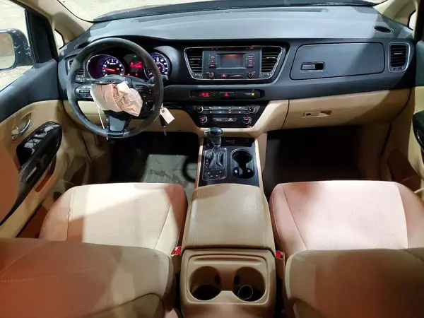 KNDMB5C18G6099414 2016 KIA SEDONA - Image 8