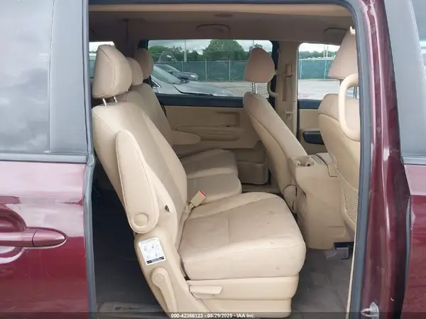 KNDMB5C18G6099753 2016 KIA SEDONA - Image 8