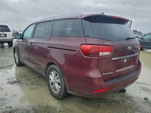 KNDMB5C18G6102604 2016 KIA SEDONA - Image 2