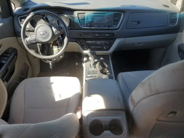 KNDMB5C18G6113408 2016 KIA SEDONA - Image 8