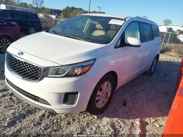 KNDMB5C18G6126739 2016 KIA SEDONA - Image 2