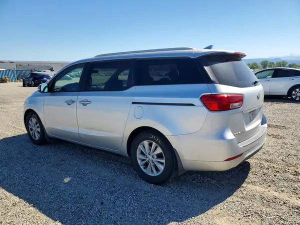 KNDMB5C18G6140057 2016 KIA SEDONA - Image 2