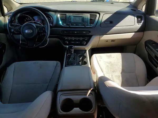 KNDMB5C18G6140057 2016 KIA SEDONA - Image 8
