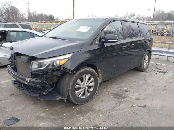 KNDMB5C18G6148093 2016 KIA SEDONA - Image 2