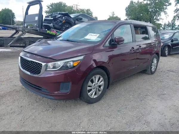 KNDMB5C18G6155951 2016 KIA SEDONA - Image 2