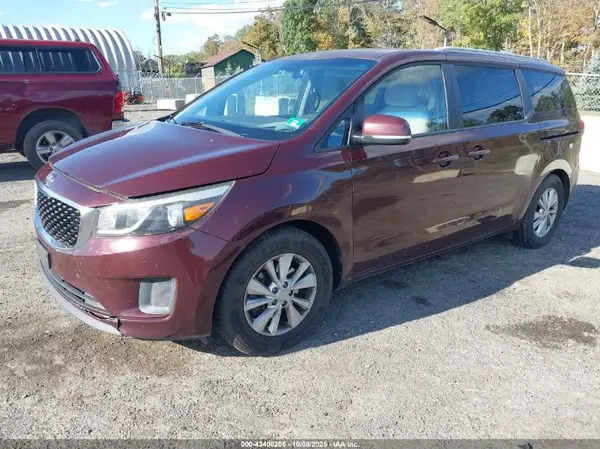 KNDMB5C18G6161166 2016 KIA SEDONA - Image 2