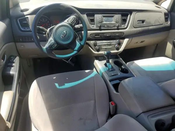 KNDMB5C18G6163208 2016 KIA SEDONA - Image 8