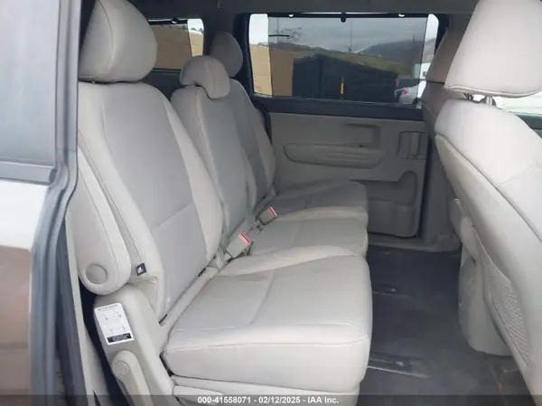 KNDMB5C18G6165895 2016 KIA SEDONA - Image 8
