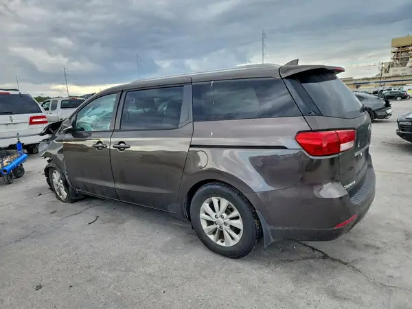 KNDMB5C18G6195477 2016 KIA SEDONA - Image 2