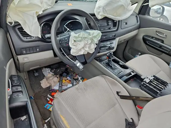 KNDMB5C18G6195477 2016 KIA SEDONA - Image 8