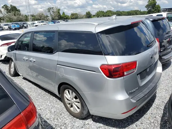 KNDMB5C18G6198086 2016 KIA SEDONA - Image 2