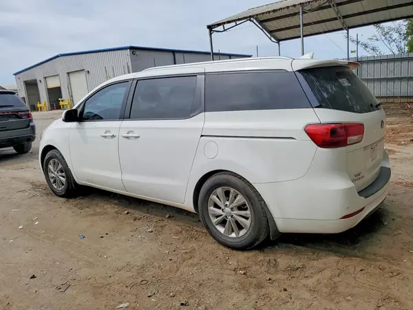 KNDMB5C18G6198833 2016 KIA SEDONA - Image 2