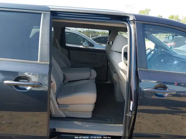 KNDMB5C18G6201777 2016 KIA SEDONA - Image 8
